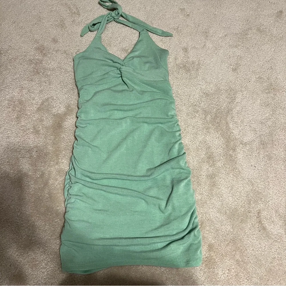 Green summery dress - Picture 1 of 5
